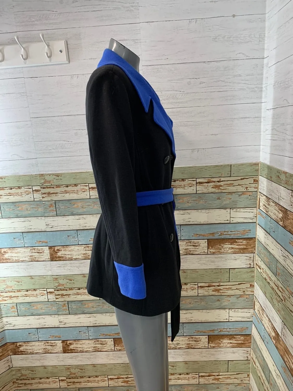 00's Colorblock Double Breasted Coat by International Concepts