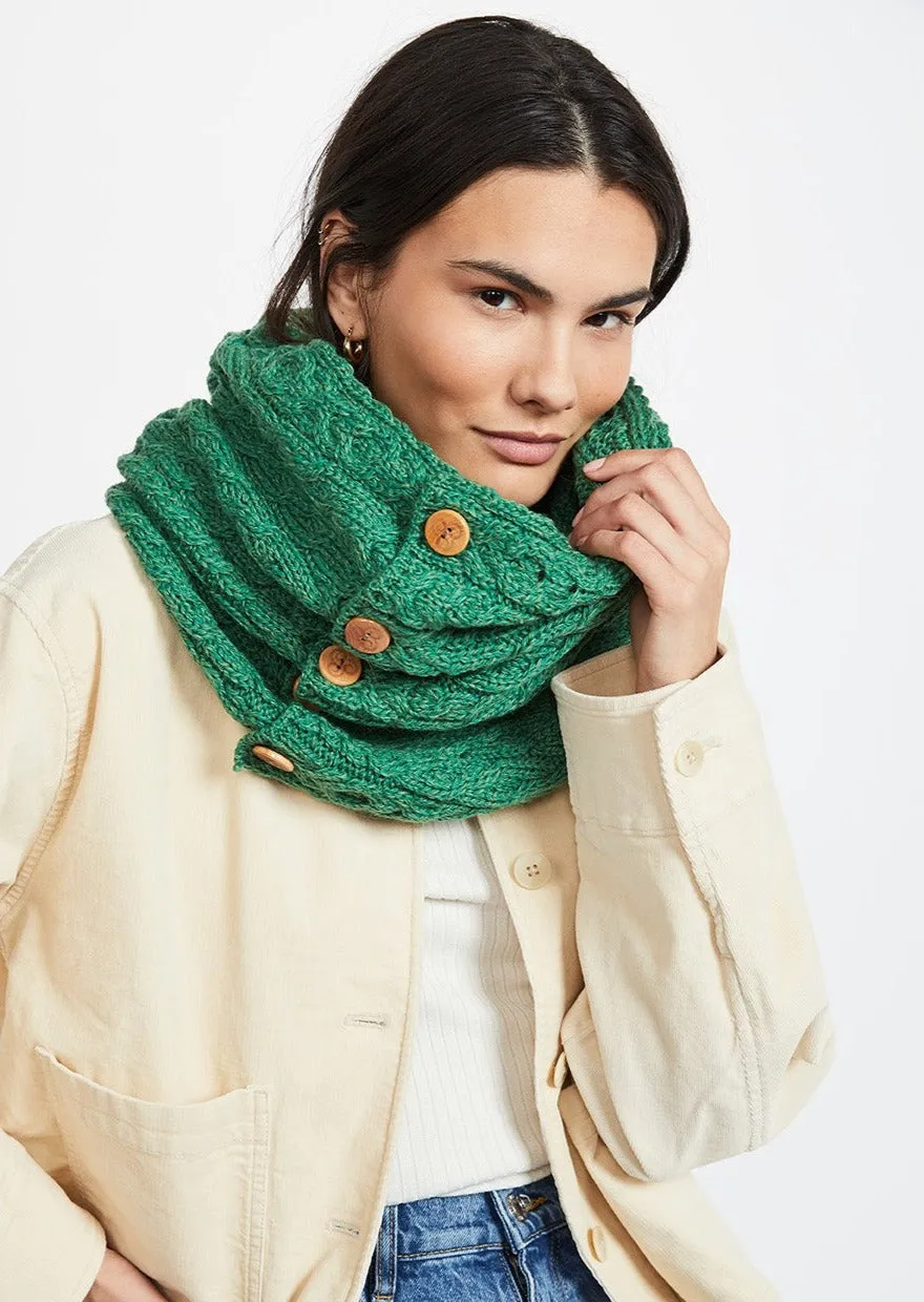 Aran Buttoned Snood | Green