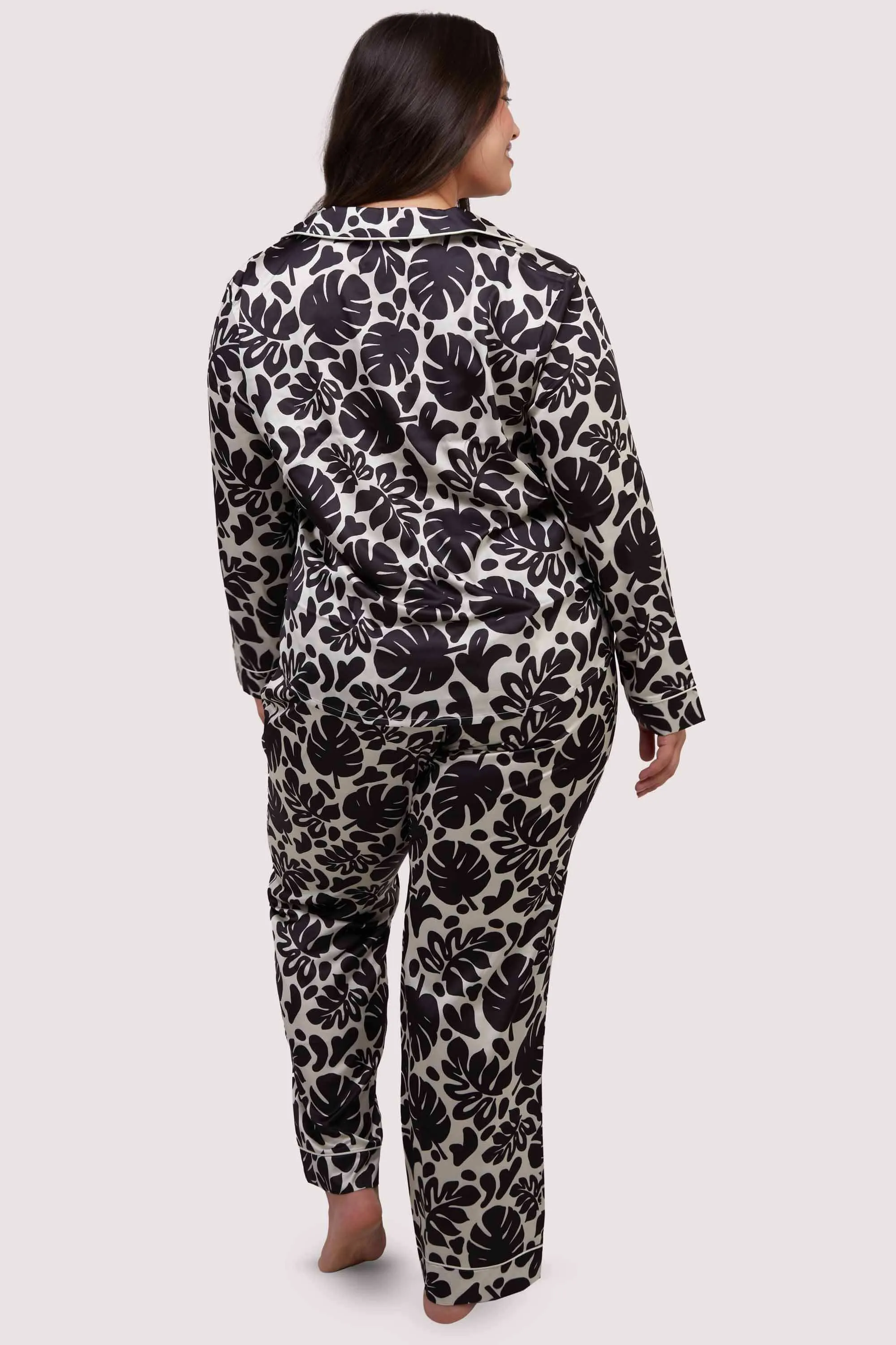 Black and White Abstract Leaf Long Sleeve Pyjama Set