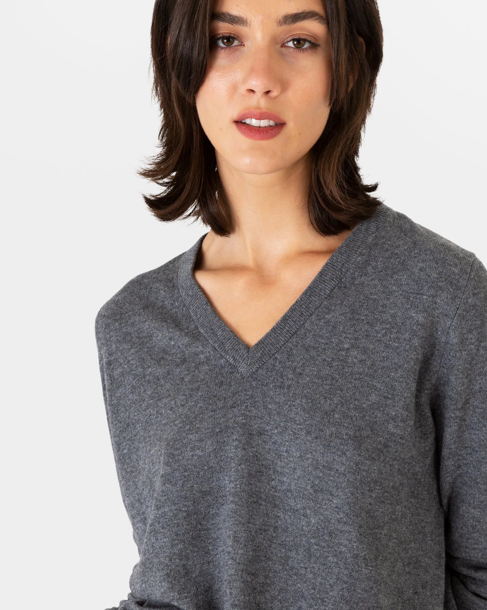 Cydney Boyfriend V-Neck Sweater in Heather Grey Cashmere