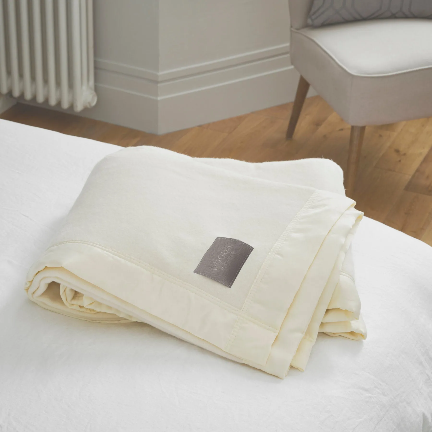 Woods '100% Merino Wool' Luxury Blanket